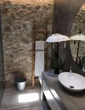 Oasis - W Pool Near Centre Villa